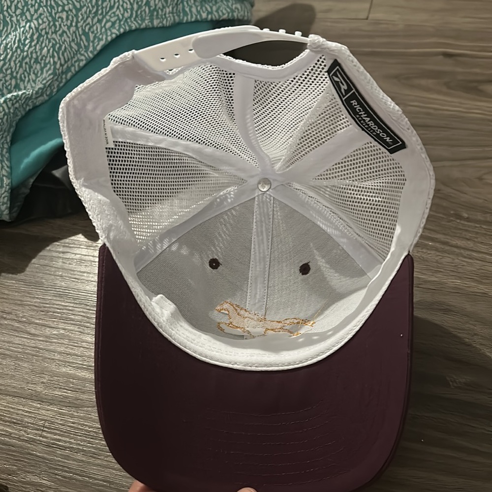 Hat - Picture 2 of 4